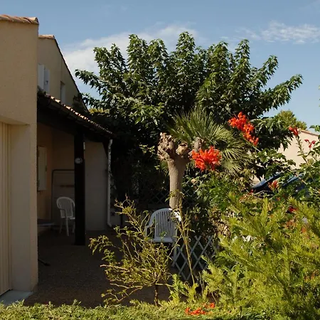 1 Bedroom And Mezzanine Apartment For 6 *
